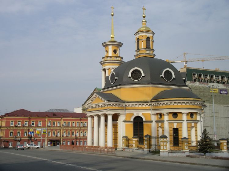 Церковь Рождества Христова на Подоле (новая), Подол (Подольский район, Украина, г. Киев). общий вид в ландшафте