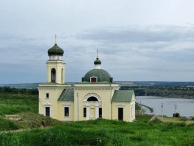 Хотин. Церковь Александра Невского