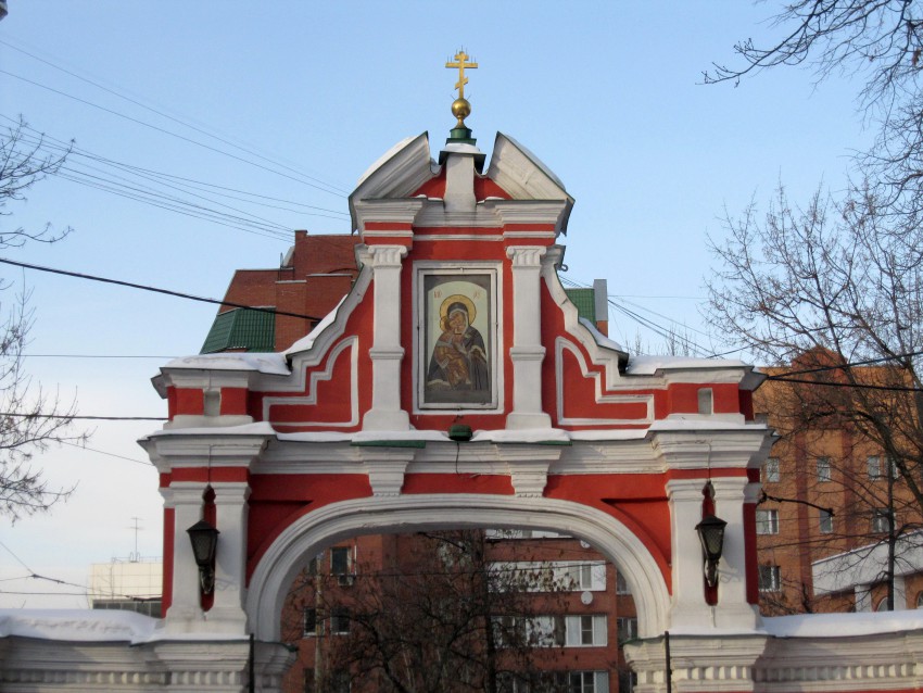 Тверской. Церковь Пимена Великого (Троицы Живоначальной) в Новых Воротниках. архитектурные детали