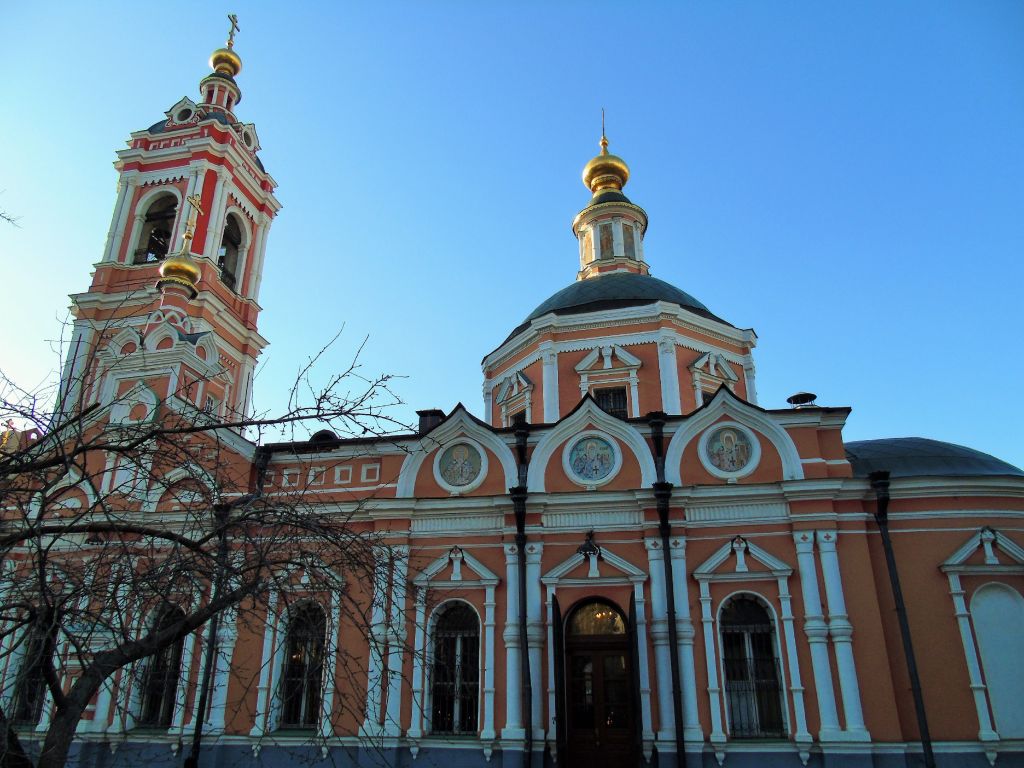 Церковь Пимена Великого (Троицы Живоначальной) в Новых Воротниках, Тверской (Центральный административный округ (ЦАО), г. Москва). фасады