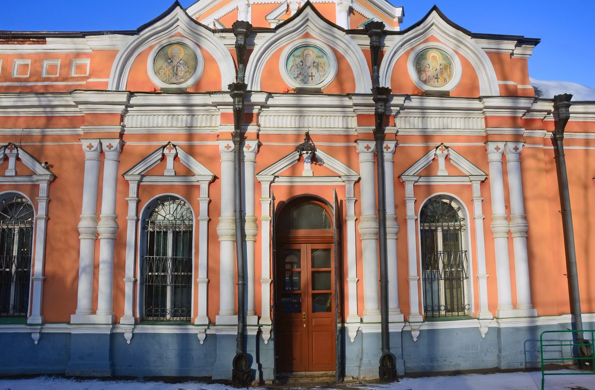 Тверской. Церковь Пимена Великого (Троицы Живоначальной) в Новых Воротниках. архитектурные детали