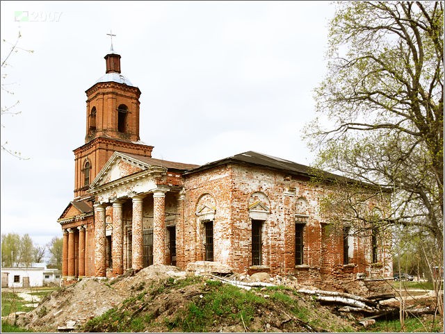 Дмитриево. Церковь Успения Пресвятой Богородицы. фасады, Вид с юго-востока