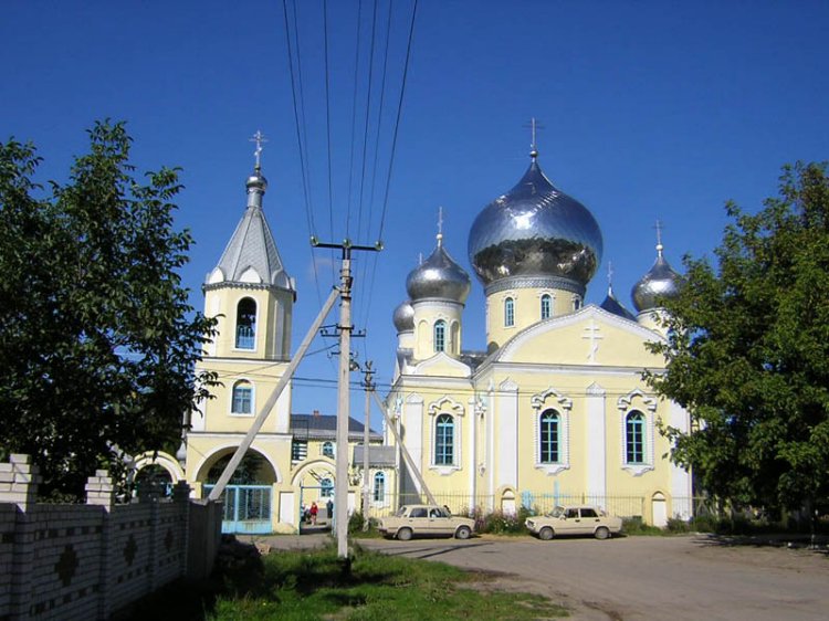 Кодыма. Церковь Воздвижения Креста Господня. фасады