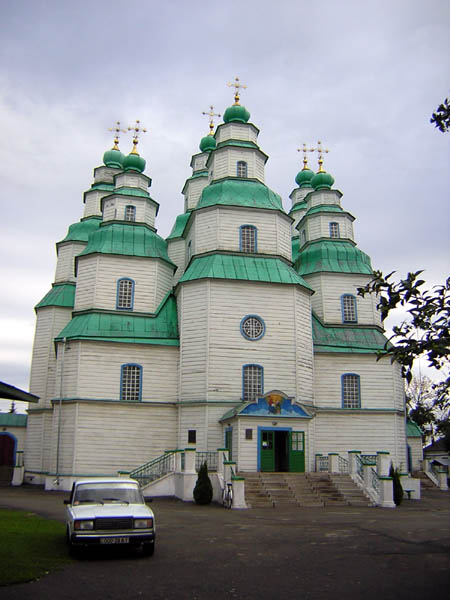 Новомосковск. Собор Троицы Живоначальной. фасады