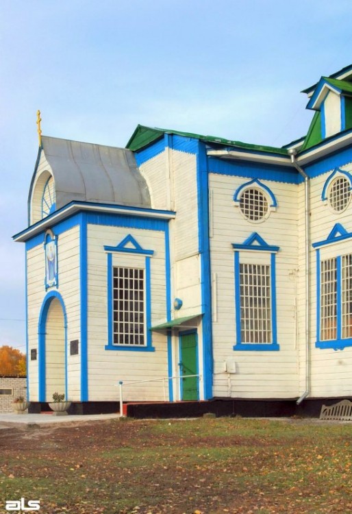Церковь Покрова Пресвятой Богородицы, Берестовенька (Берестинский район, Украина, Харьковская область). архитектурные детали