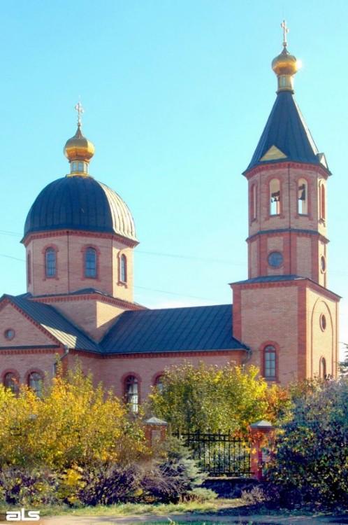 Церковь Благовещения Пресвятой Богородицы (новая), Берестин (Берестинский район, Украина, Харьковская область). фасады