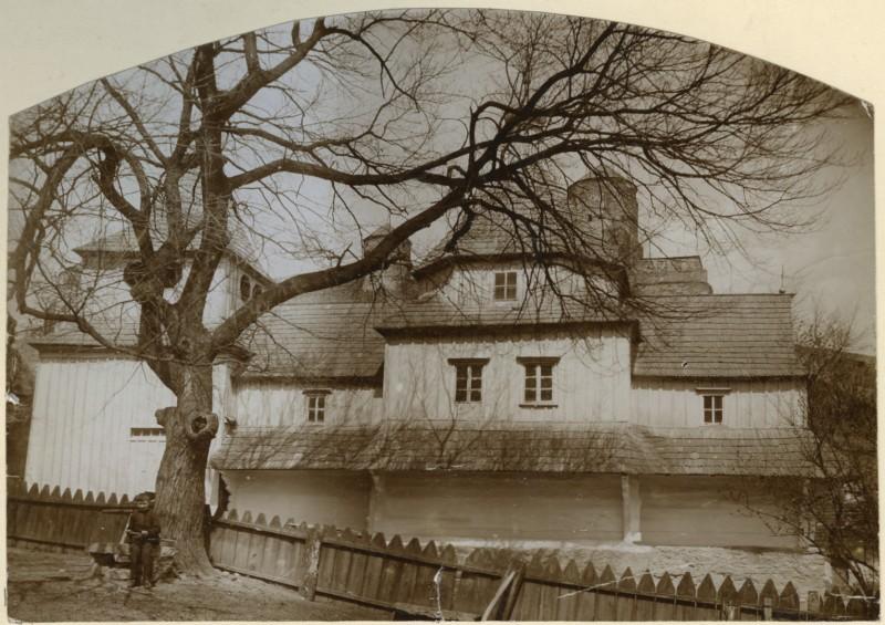 Каменец-Подольский. Церковь Воздвижения Креста Господня. архивная фотография, Фото до 1925 г. на польском сайте http://www.fototeka.ihs.uj.edu.pl/navigart/node/22853