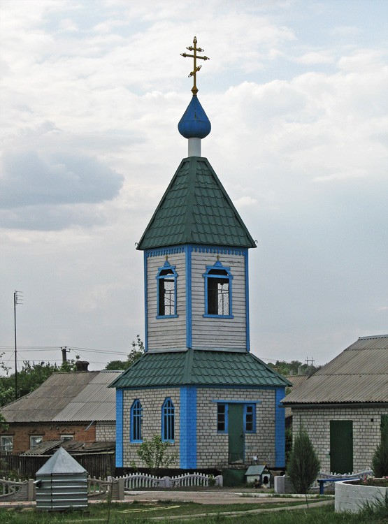 Церковь Покрова Пресвятой Богородицы, Берестовенька (Берестинский район, Украина, Харьковская область). архитектурные детали, Отдельно стоящая звонница