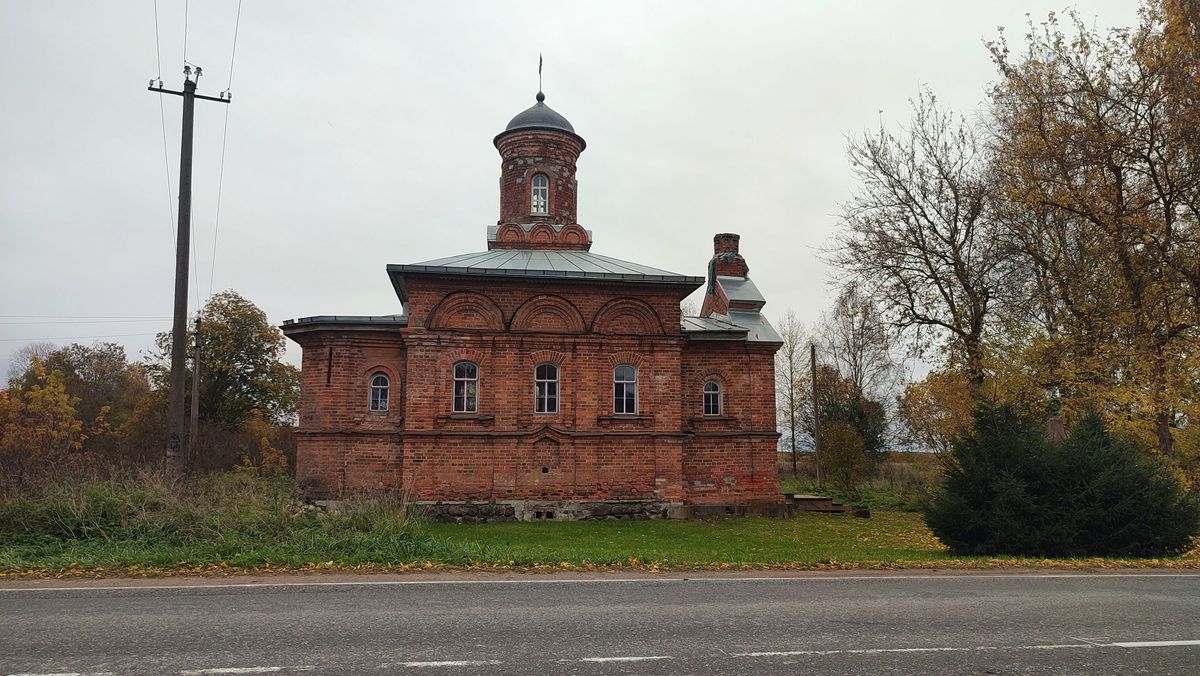 Церковь Смоленской иконы Божией Матери, Волна (Волосовский район, Ленинградская область). фасады