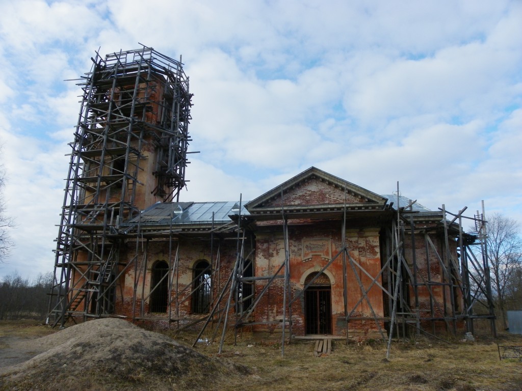 Церковь Троицы Живоначальной, Редкино (Волосовский район, Ленинградская область). фасады