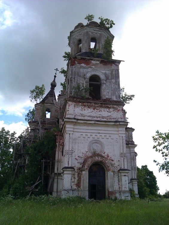 Церковь Николая Чудотворца, Рель (Лужский район, Ленинградская область). фасады