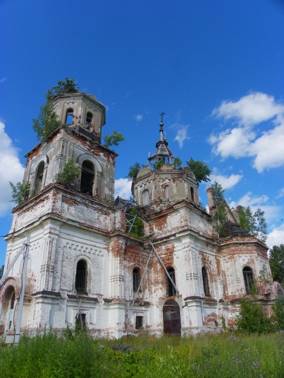 Церковь Николая Чудотворца, Рель (Лужский район, Ленинградская область). фасады