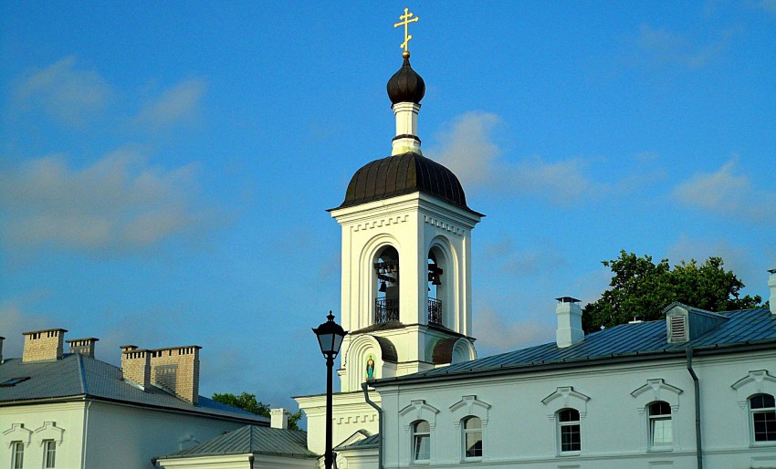 Полоцк. Спасо-Евфросиниевский женский монастырь. Надвратная колокольня. фасады