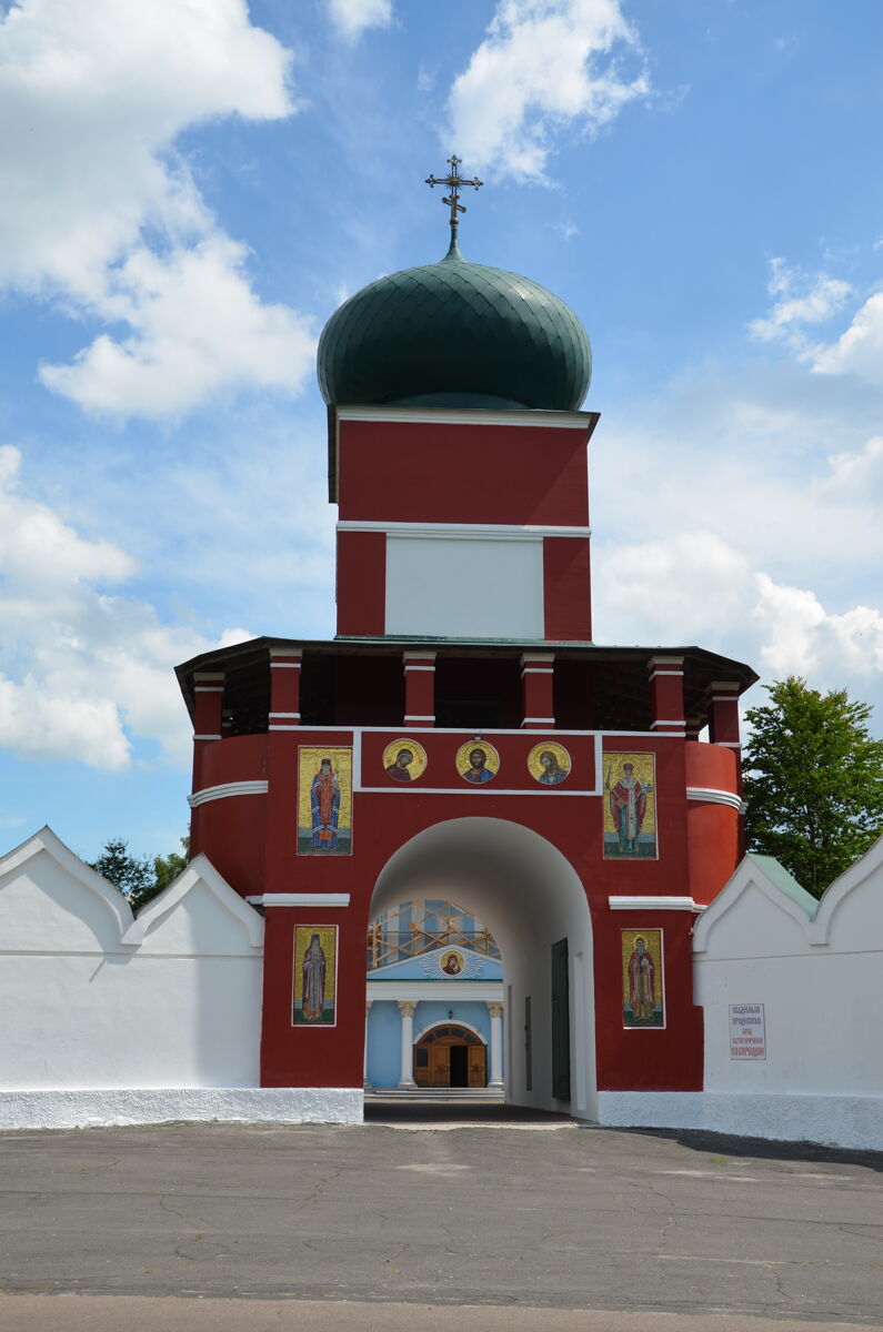 Казанская Богородицкая Площанская мужская пустынь. Церковь Всех Святых, Пчела (Брасовский район, Брянская область). фасады