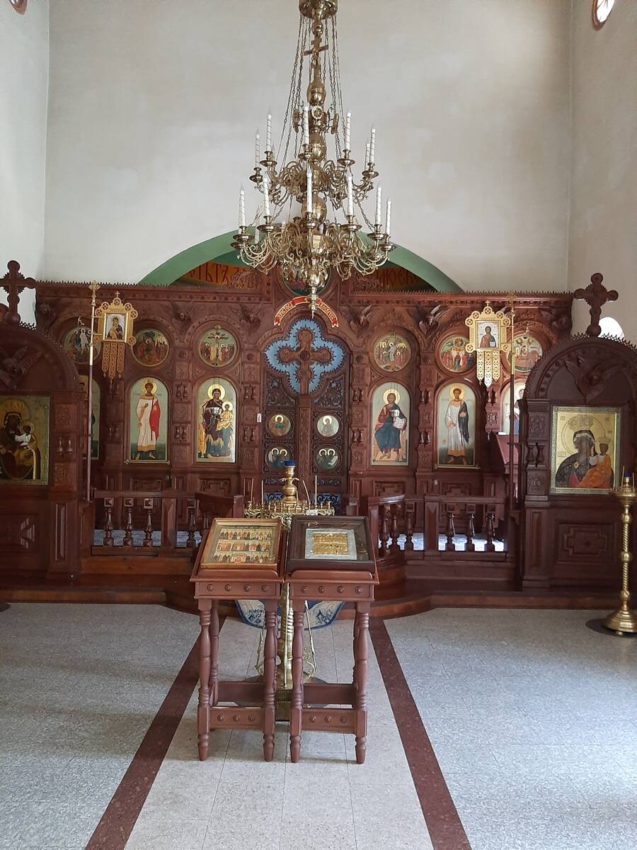Казанская Богородицкая Площанская мужская пустынь. Церковь Покрова Пресвятой Богородицы, Пчела (Брасовский район, Брянская область). интерьер и убранство