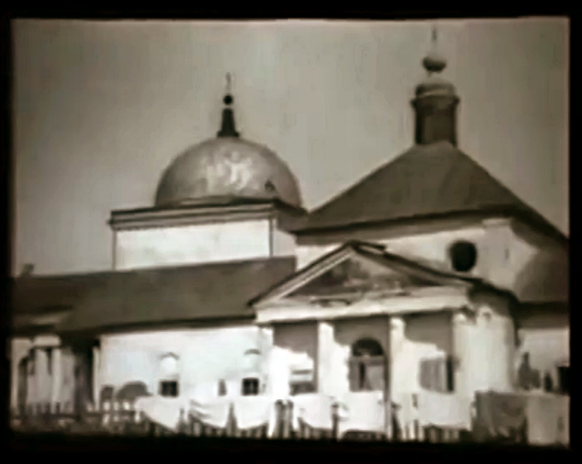 Старая церковь. Кинохроника 1930 г., архивная фотография. Казанская Богородицкая Площанская мужская пустынь. Церковь Покрова Пресвятой Богородицы, Пчела (Брасовский район, Брянская область)