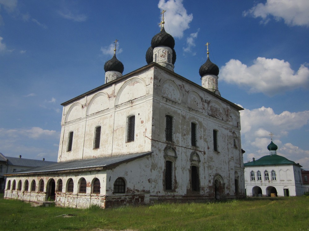 Макариев-Унженский монастырь. Собор Троицы Живоначальной, Макарьев (Макарьевский район, Костромская область). фасады