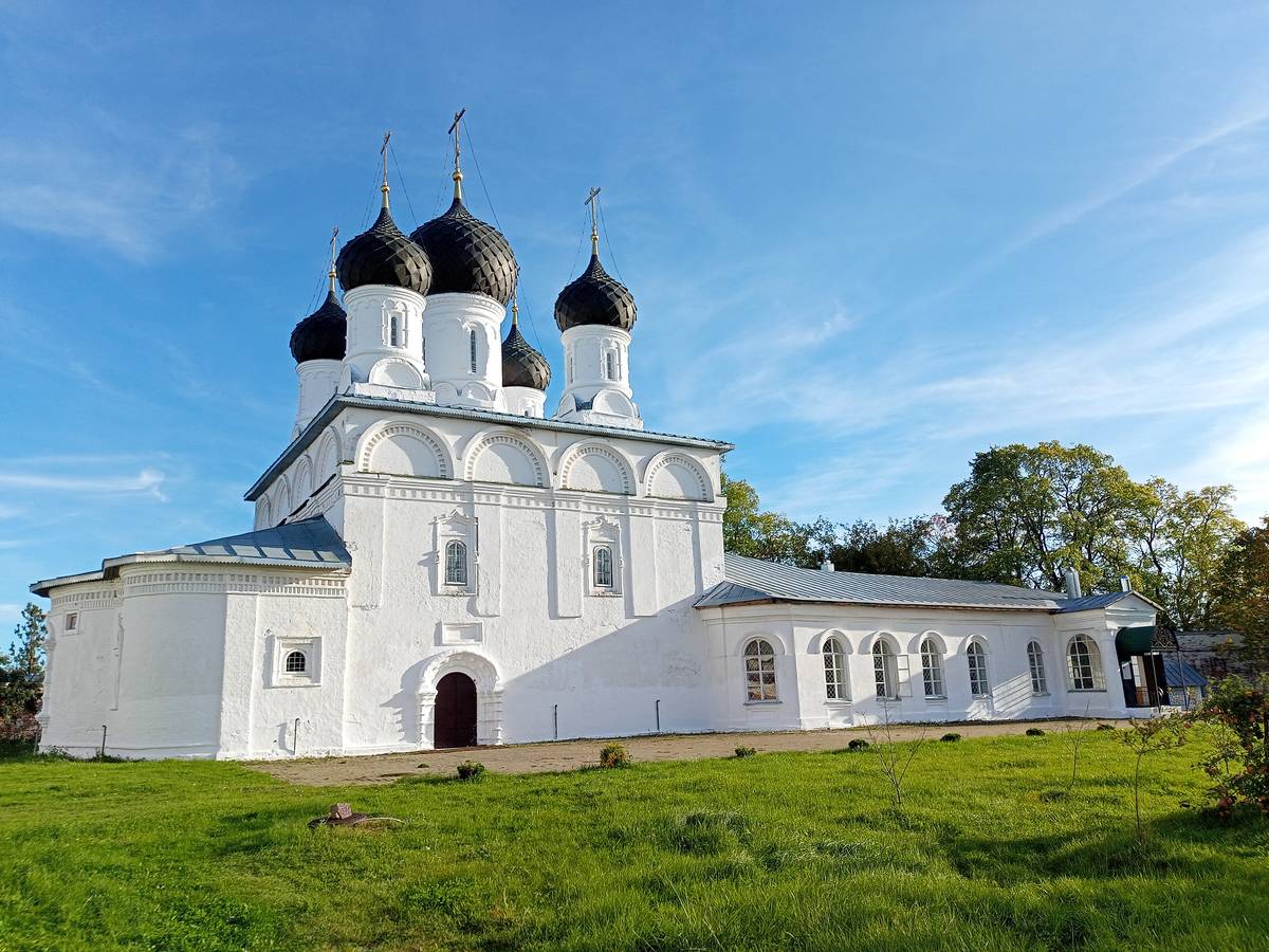Макариев-Унженский монастырь. Церковь Макария Унженского и Желтоводского, Макарьев (Макарьевский район, Костромская область). фасады