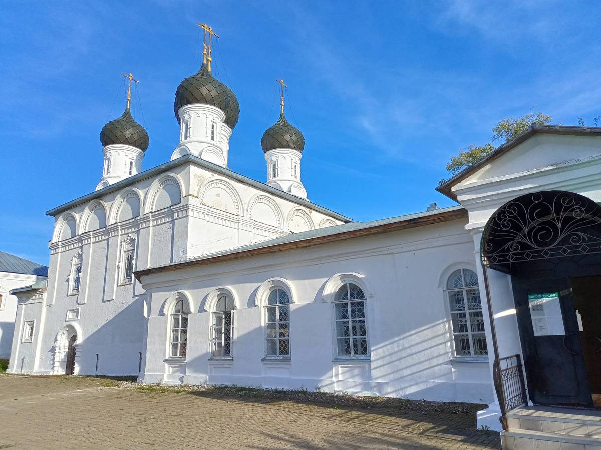 Макариев-Унженский монастырь. Церковь Макария Унженского и Желтоводского, Макарьев (Макарьевский район, Костромская область). фасады