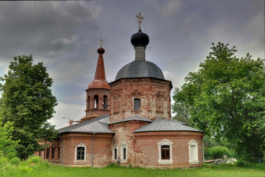 Церковь Троицы Живоначальной, Троицкое (Чеховский городской округ, Московская область). фасады