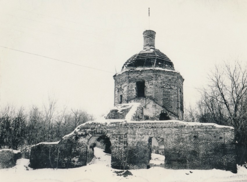 Церковь Троицы Живоначальной, Троицкое (Чеховский городской округ, Московская область). фасады
