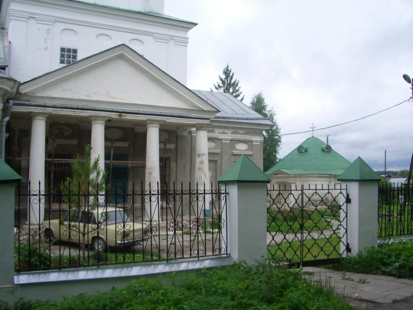 Церковь Воскресения Христова, Молоди (Чеховский городской округ, Московская область). архитектурные детали