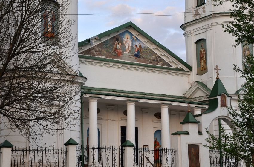 Церковь Воскресения Христова, Молоди (Чеховский городской округ, Московская область). архитектурные детали
