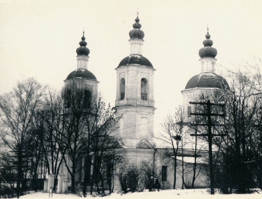 Церковь Воскресения Христова, Молоди (Чеховский городской округ, Московская область). фасады