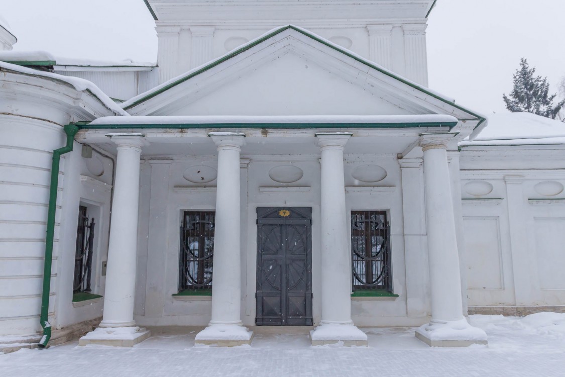 Церковь Воскресения Христова, Молоди (Чеховский городской округ, Московская область). архитектурные детали