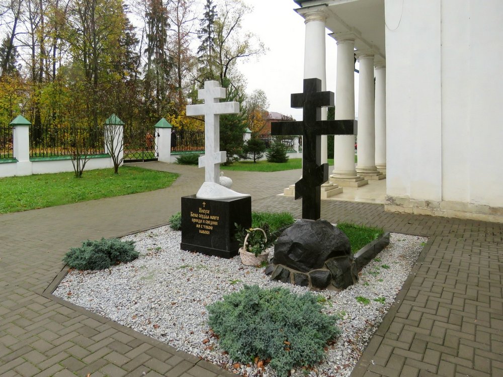 Церковь Воскресения Христова, Молоди (Чеховский городской округ, Московская область). архитектурные детали