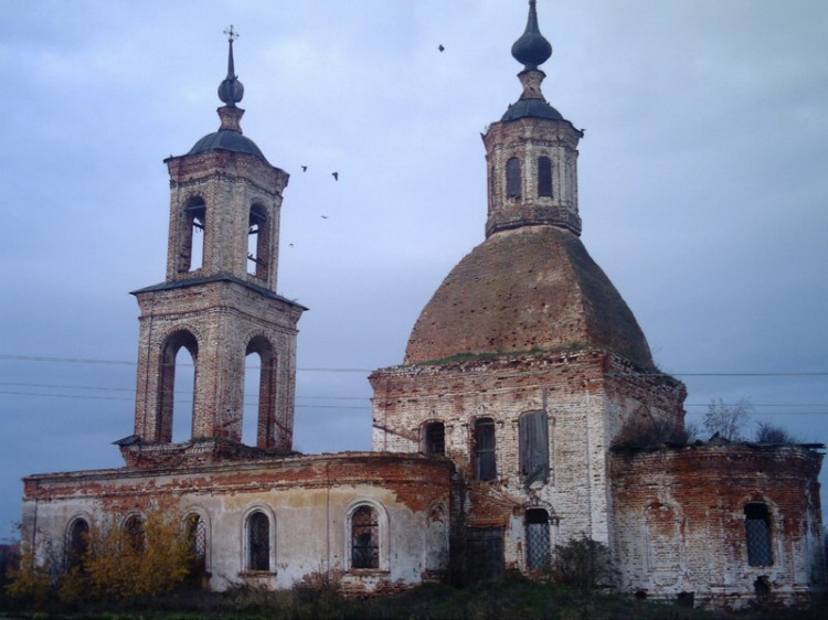 Церковь Успения Пресвятой Богородицы, Медынцево (Арзамасский район и г. Арзамас, Нижегородская область). фасады, Вид с южной стороны
