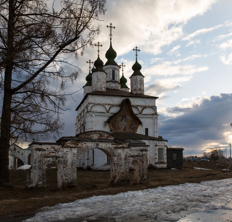 Дымково. Церковь Димитрия Солунского в Дымковской слободе. фасады