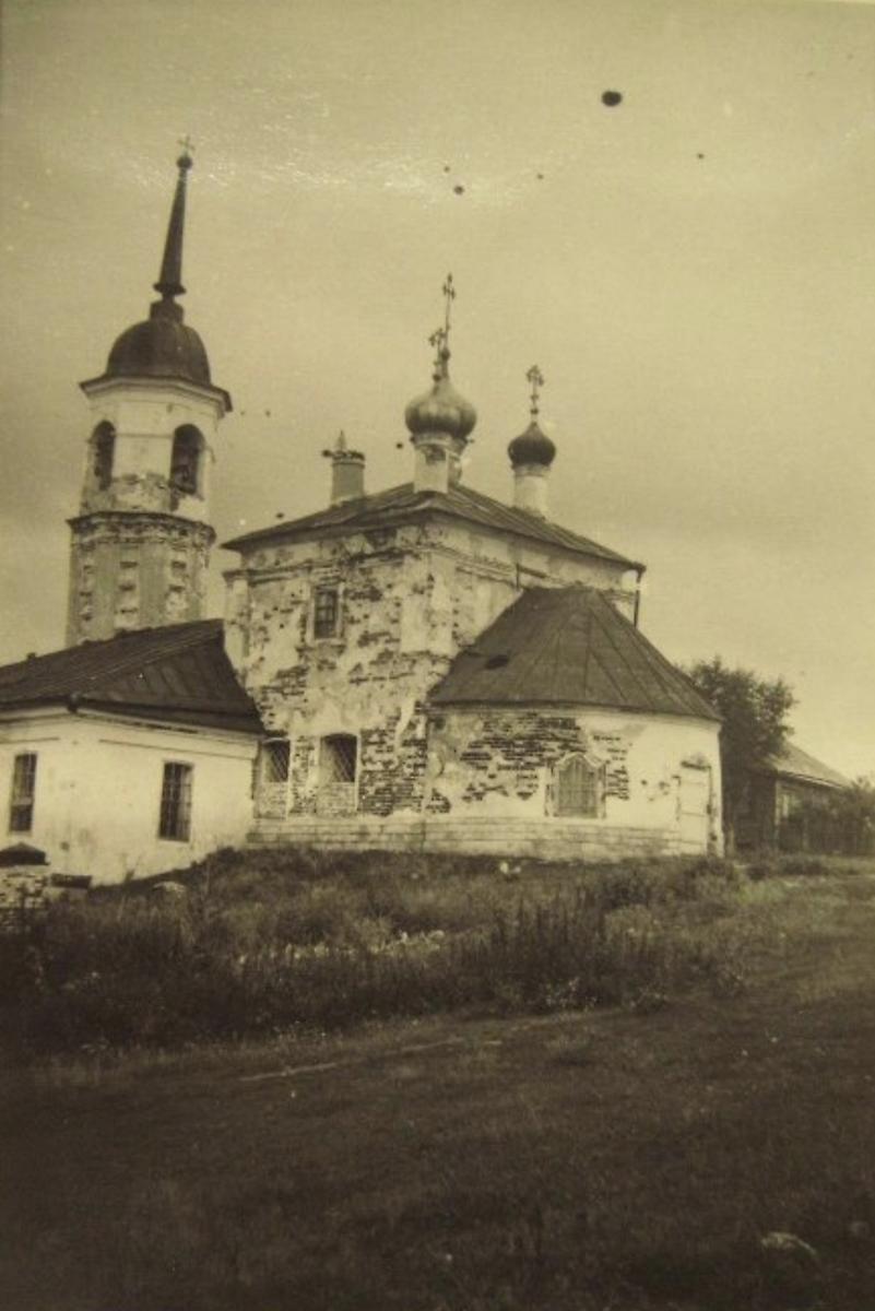 1947 г. Вид с северо-востока, архивная фотография. Церковь Иоанна Богослова в Ивановке, Арзамас (Арзамасский район и г. Арзамас, Нижегородская область)