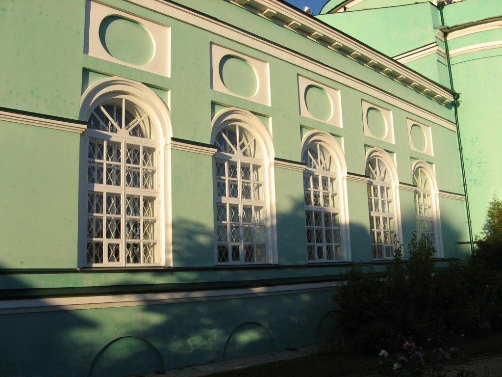 Церковь Сергия Радонежского, Выездное (Арзамасский район и г. Арзамас, Нижегородская область). архитектурные детали, Южный фасад трапезной церкви