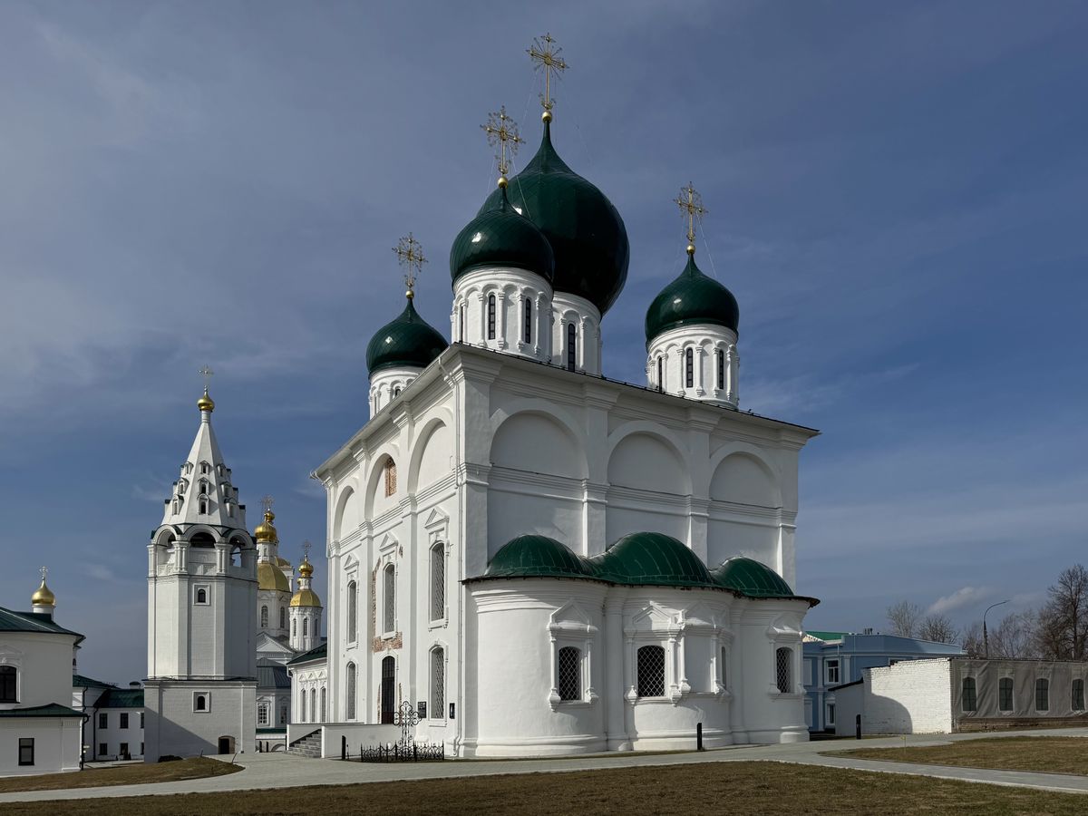 Вид с юго-востока, фасады. Спасо-Преображенский монастырь. Собор Преображения Господня, Арзамас (Арзамасский район и г. Арзамас, Нижегородская область)