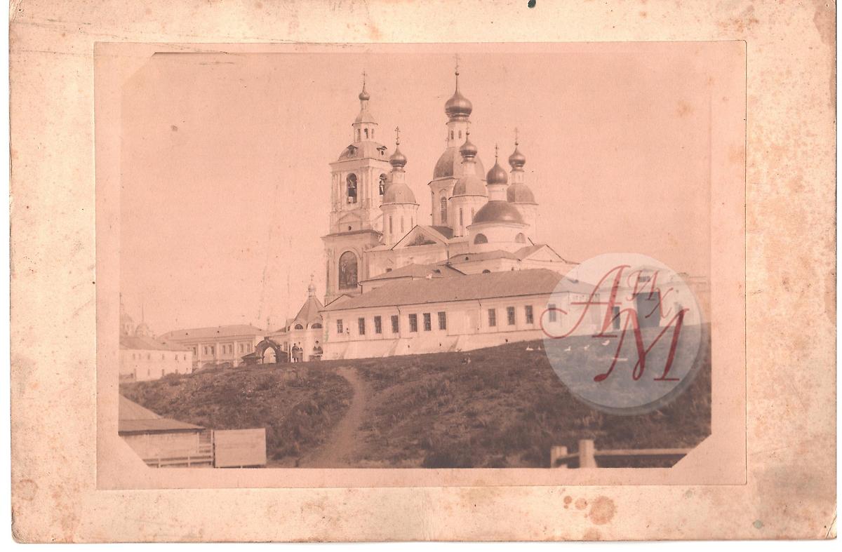 Благовещенская церковь. Конец XIX в. https://goskatalog.ru/portal/?ysclid=mmoq7q5cxv131880515#/collections?id=45588815, архивная фотография. Спасо-Преображенский монастырь. Церковь Благовещения Пресвятой Богородицы, Арзамас (Арзамасский район и г. Арзамас, Нижегородская область)