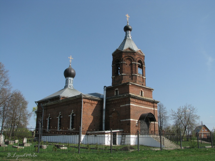 Еганово. Церковь Покрова Пресвятой Богородицы. общий вид в ландшафте