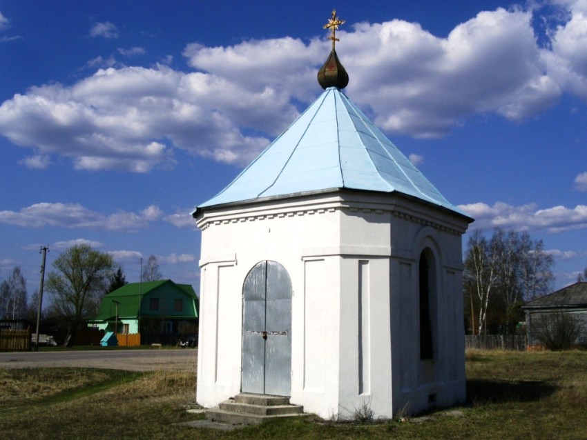 Часовня Александра Невского в память кончины Александра II, Красное (Орехово-Зуевский городской округ, Московская область). фасады, вид с юга