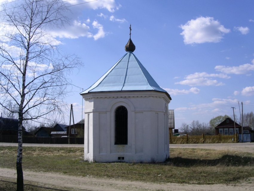 Часовня Александра Невского в память кончины Александра II, Красное (Орехово-Зуевский городской округ, Московская область). фасады, вид с юго-востока