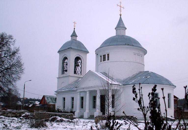 Церковь Флора и Лавра, Игумново (Серпуховский городской округ и гг. Протвино, Пущино, Московская область). общий вид в ландшафте