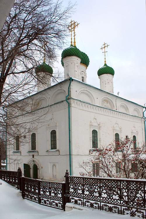 Чебоксары. Церковь Михаила Архангела. фасады
