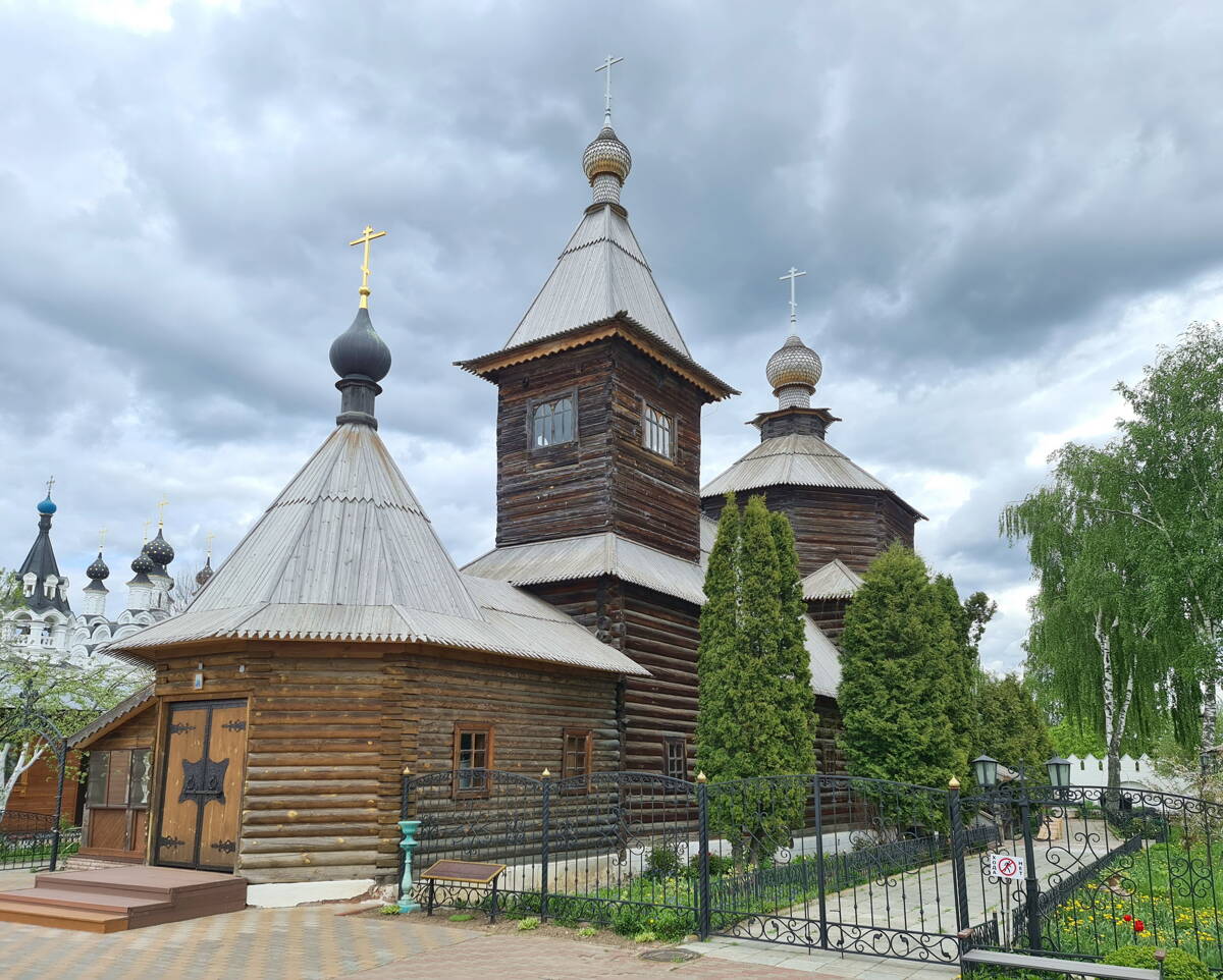 Троицкий женский монастырь. Церковь Сергия Радонежского, Муром (Муромский район и г. Муром, Владимирская область). общий вид в ландшафте, Вид с юго-запада