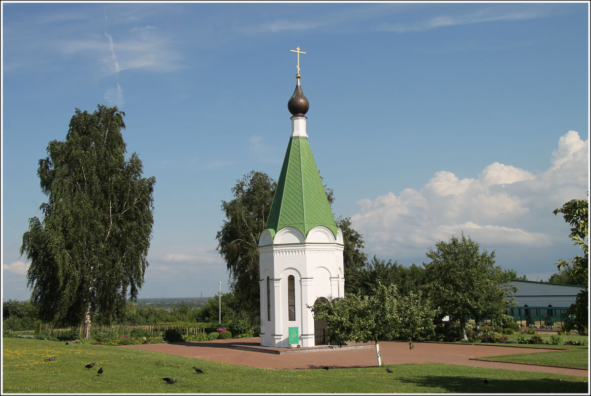 Спасский мужской монастырь. Часовня-костница, Муром (Муромский район и г. Муром, Владимирская область). общий вид в ландшафте