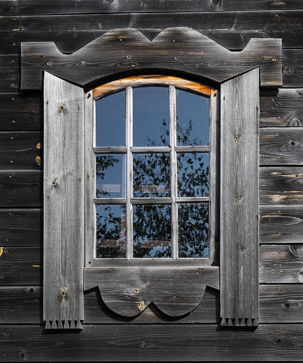 Наличник, архитектурные детали. Церковь Богоявления Господня, Чёлмужи (Медвежьегорский район, Республика Карелия)