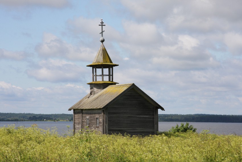 Часовня Самсона, Кондобережская (Медвежьегорский район, Республика Карелия). общий вид в ландшафте