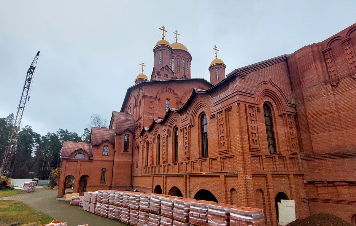 Церковь Петра и Павла, Ильинский (Раменский район и гг. Бронницы, Жуковский, Московская область). фасады