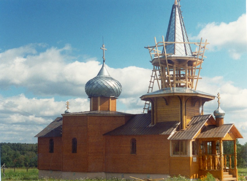Церковь Страстной иконы Божией Матери, Артёмово (Пушкинский район и гг. Ивантеевка, Королёв, Московская область). фасады