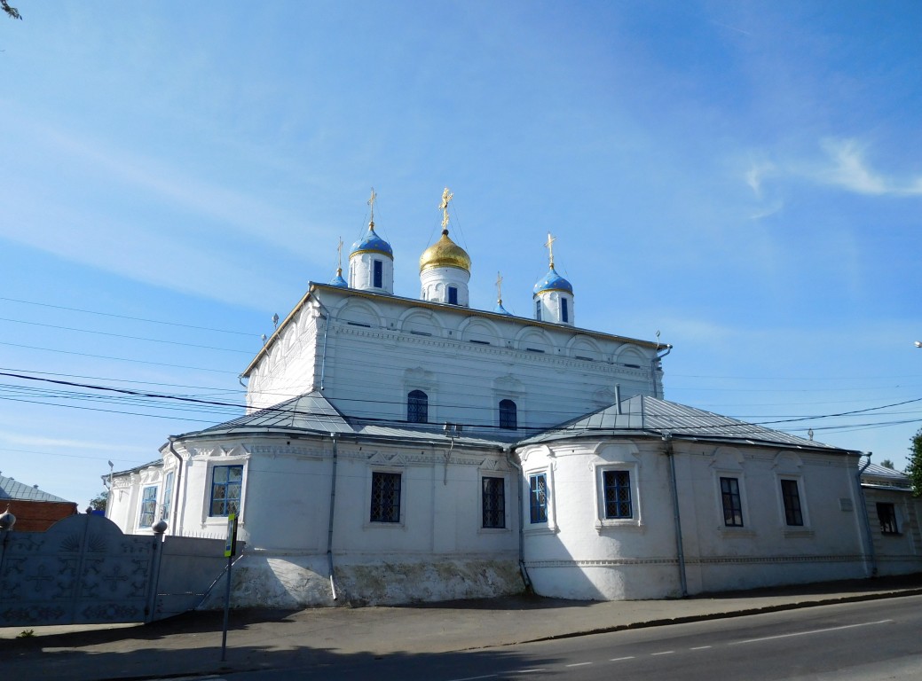 Кафедральный собор Введения во храм Пресвятой Богородицы, Чебоксары (Чебоксары, город, Республика Чувашия). фасады