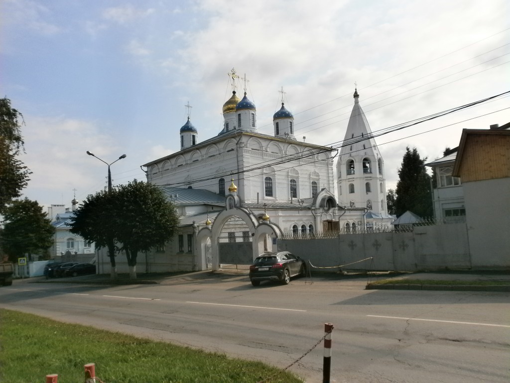 Чебоксары. Кафедральный собор Введения во храм Пресвятой Богородицы. фасады