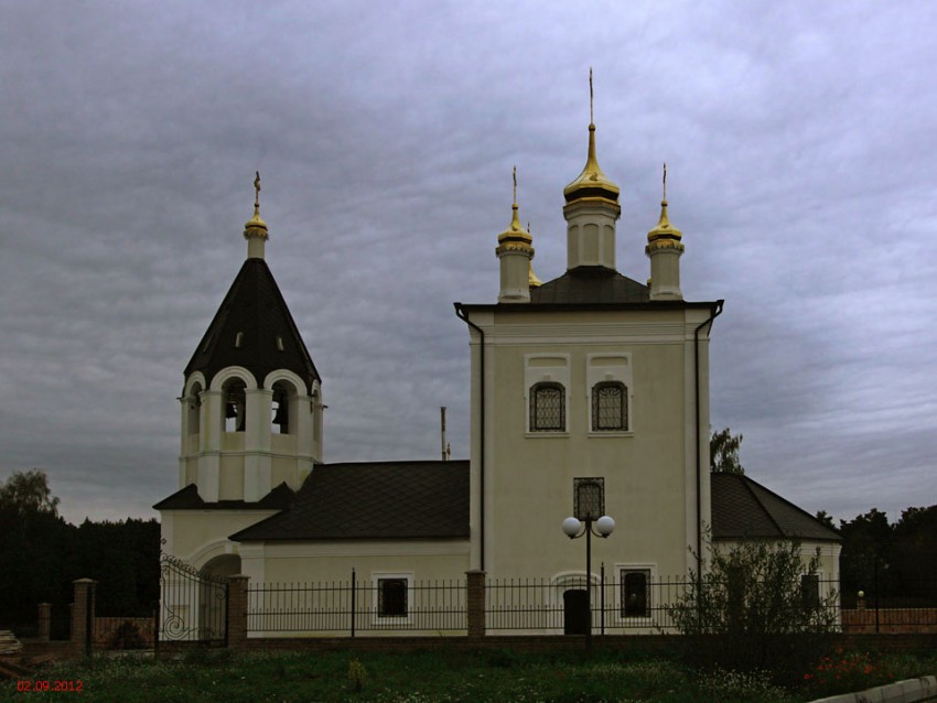 Церковь Троицы Живоначальной, Лужки (Серпуховский городской округ и гг. Протвино, Пущино, Московская область). фасады
